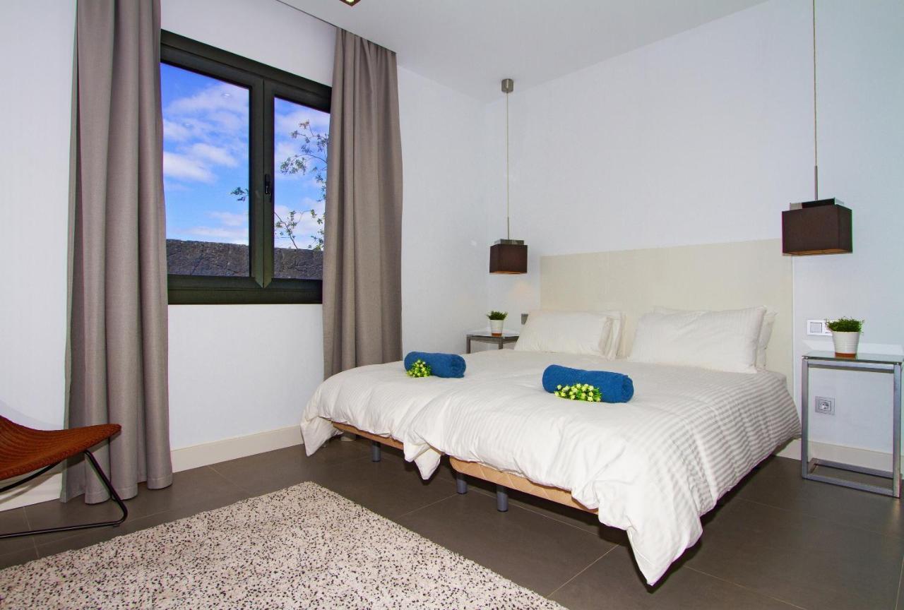 Luxury Los Mojones Villa Short Walk To Old Town Private Heated Pool Villa Los Mojones Angie Puerto Del Carmen Тіас Екстер'єр фото